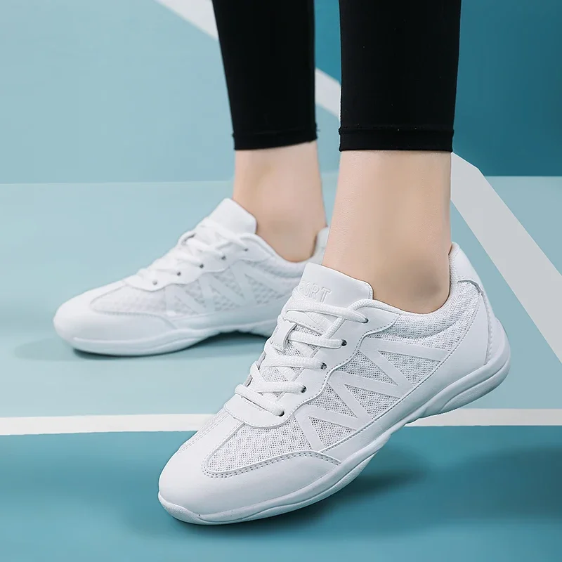 أحذية رقص للنساء باللون الأبيض - مراجعة Mesh Sneaker Women وسعره