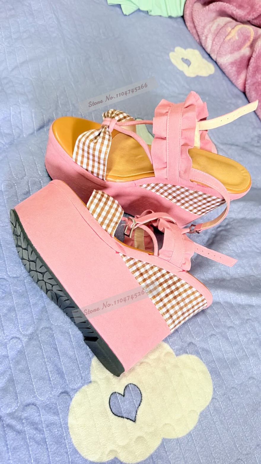صندل من جلد الشمواه الوردي بكع - مراجعة Women'S Shoes Y2K وسعره