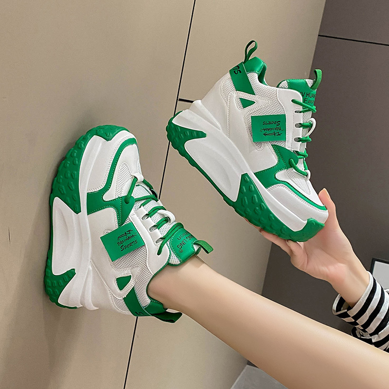 أحذية رياضية نسائية بكعب عالٍ  - مراجعة Women'S Shoes Com وسعره