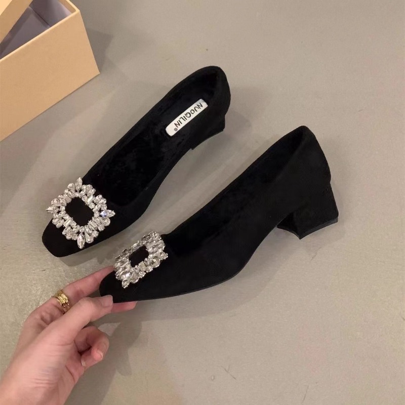حذاء مكتنز بمقدمة مربعة للنساء - مراجعة Women'S Shoes Burgundy وسعره