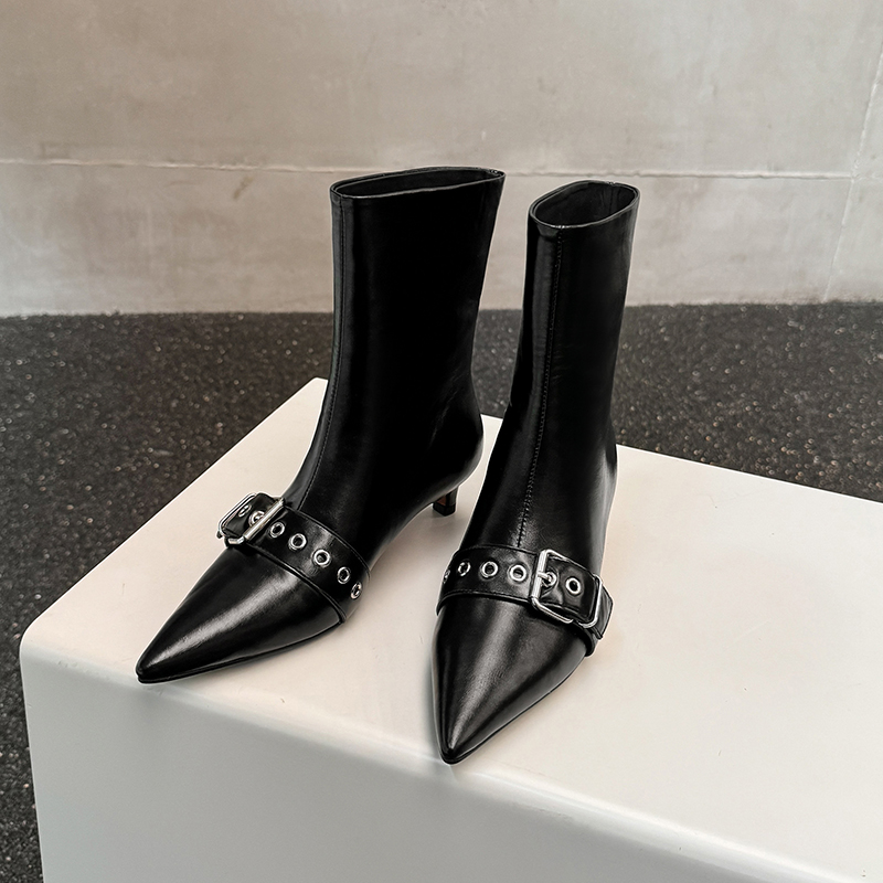 حذاء نسائي بكعب 4 سم، حذاء بوت - مراجعة Women Shoes Size 4 In Cm وسعره